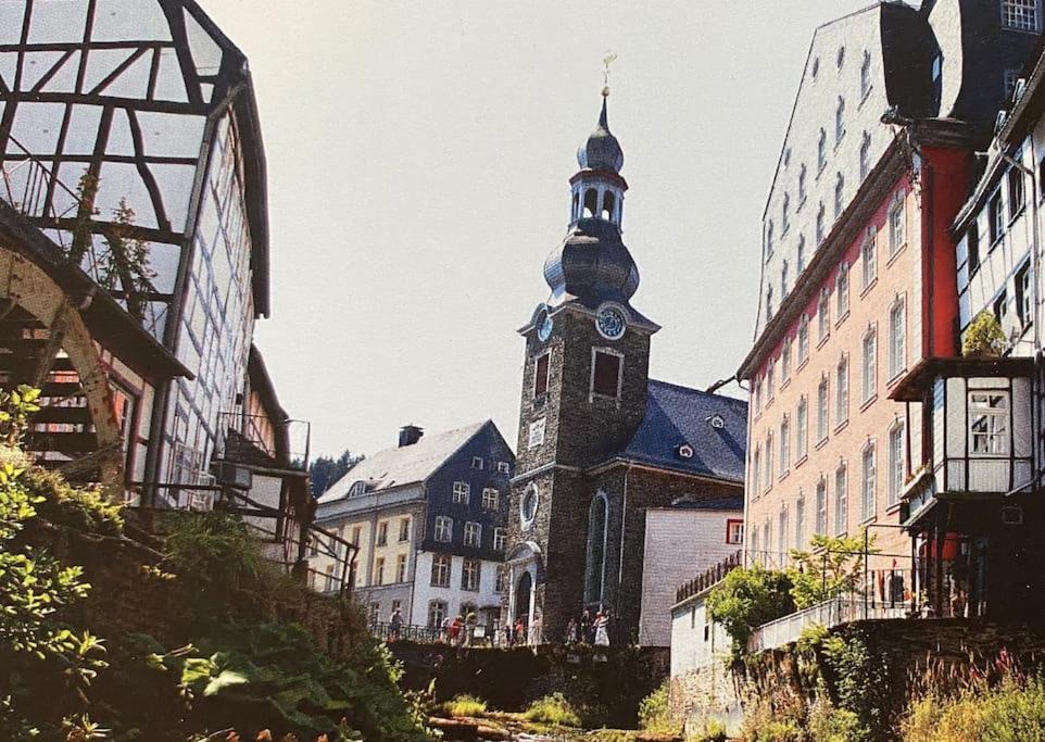 Hueftgold Schlafen & Wohnen Monschau Exterior foto