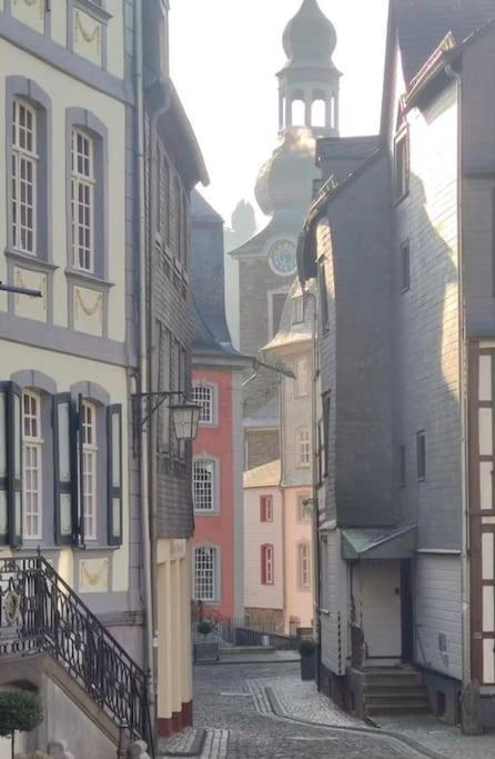 Hueftgold Schlafen & Wohnen Monschau Exterior foto